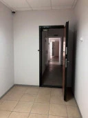 Здание, 2-этажное, общ.пл. 524,2 кв. м., неотделимые улучшения: охранная система, пожарная сигнализация, система видеонаблюдения, право аренды на земельный участок 1133 кв. м: Республика Коми, г. Печора, ул. Свободы, д. 3, 2-этажное здание